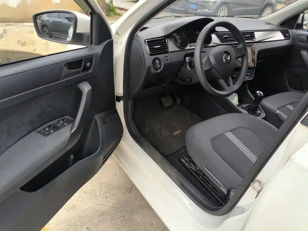 SKODA XINDONG