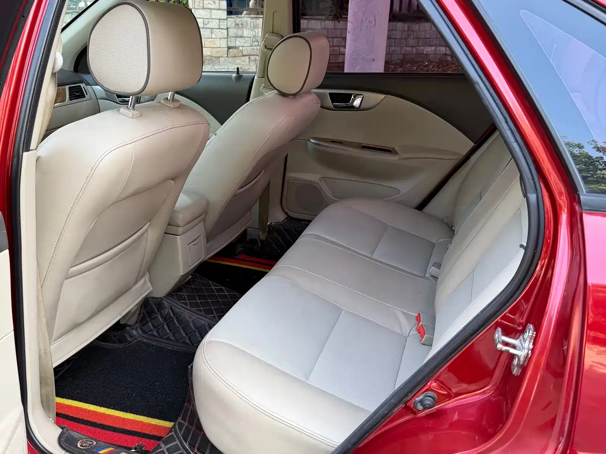 Buick Excelle 2015 1.5L Manual Premium фото 11