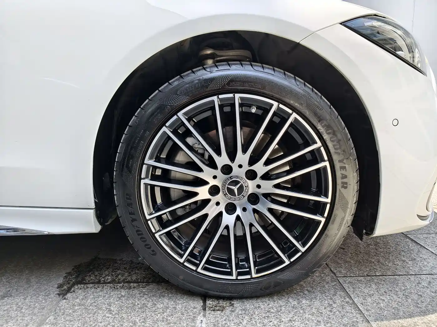 Mercedes-Benz C-Class 2025 Facelift C 260 L Sport Edition фото 17