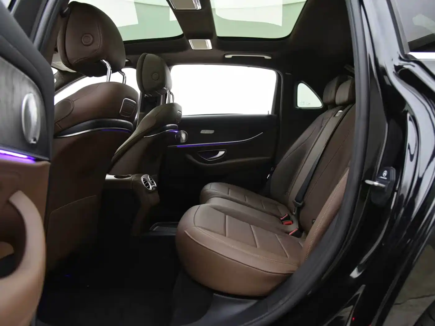 Mercedes-Benz E-Class 2016 E 300 L Sport Luxury фото 9