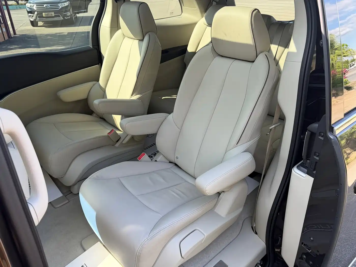 Buick GL8 2021 Land Business Class 652T Premium фото 15