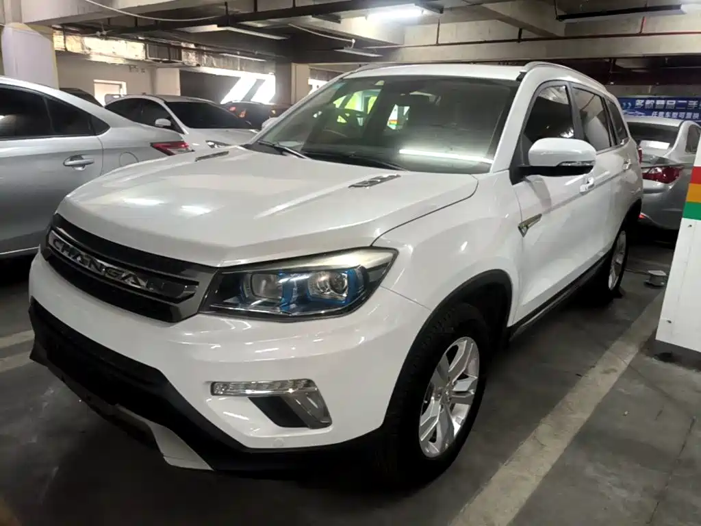 Фото 1 - Changan CS75