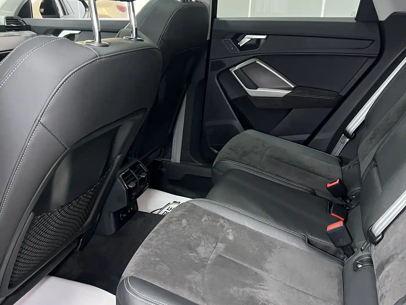 Audi Q3 2022 35 TFSI Fashion Dynamic фото 16