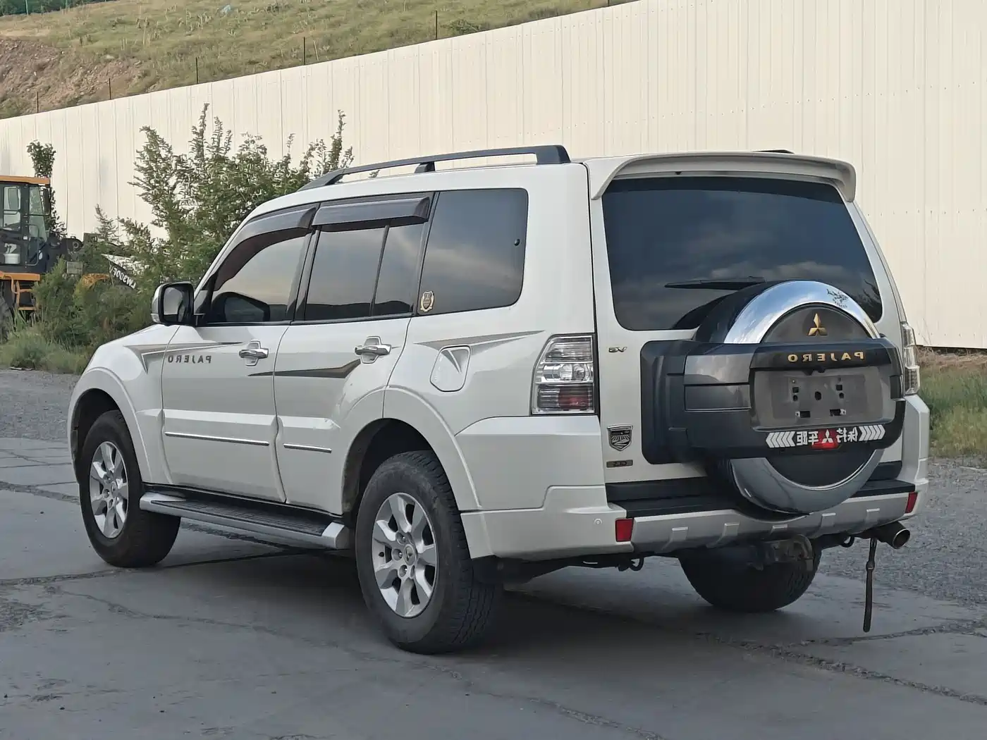 Mitsubishi Pajero (Import) 2018 3.0L Automatic Premium Edition фото 6