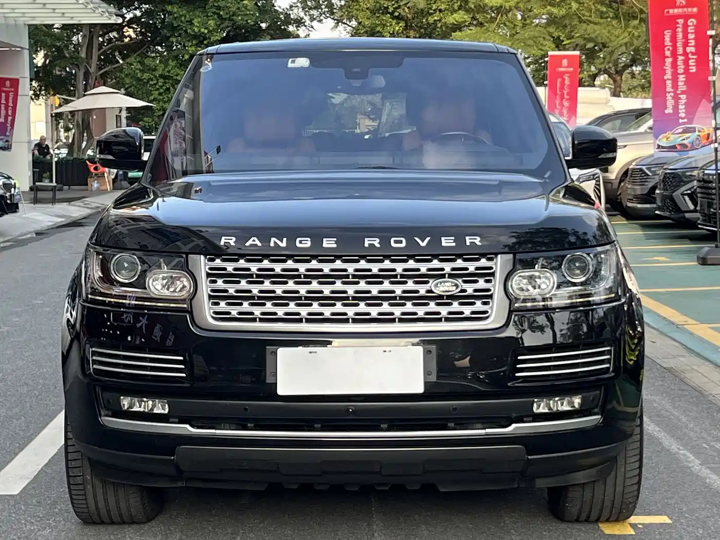 Land Rover Range Rover 2015 3.0 TDV6 Vogue SE Genesis Extended Edition фото 5