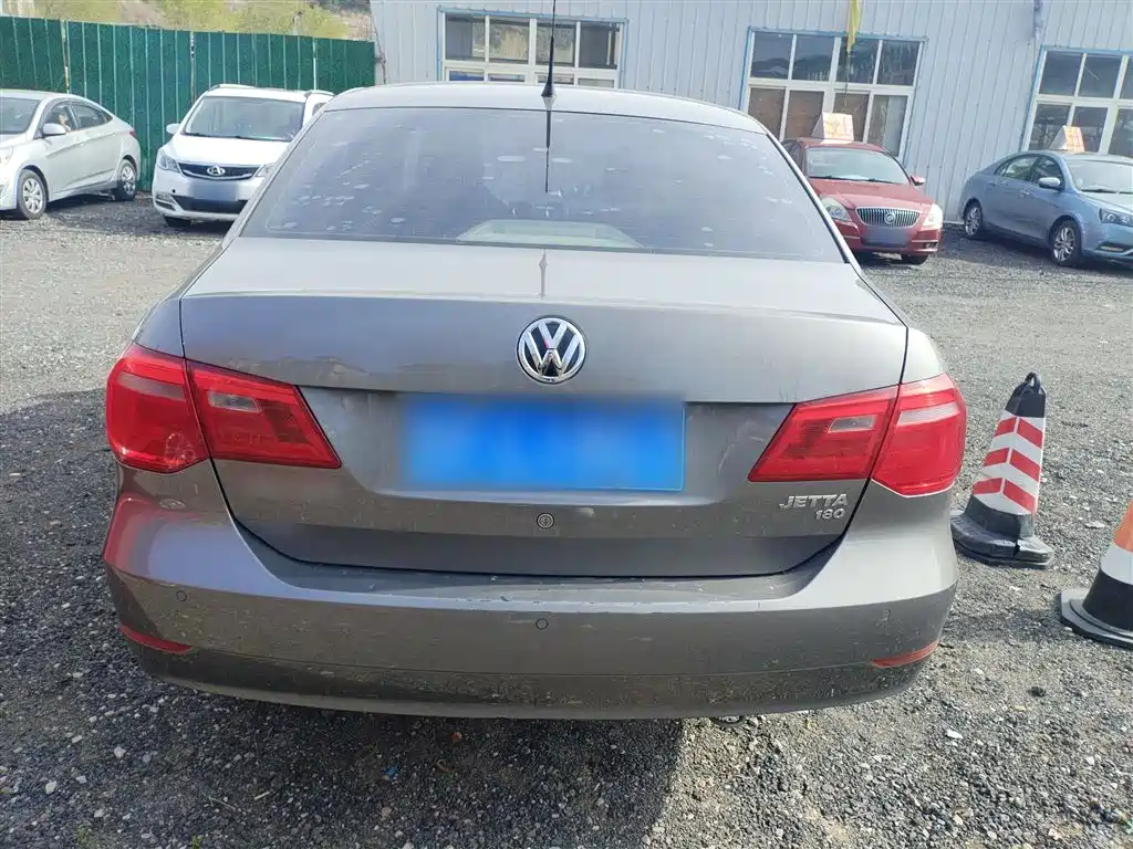 Volkswagen Jetta 2015 Value Edition 1.6L Manual Comfort фото 4