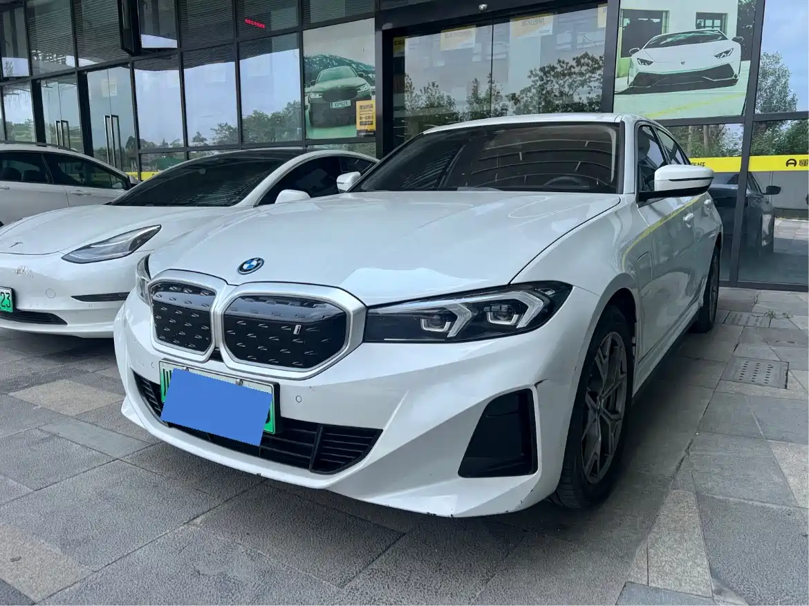 BMW i3 2024 eDrive 35 L