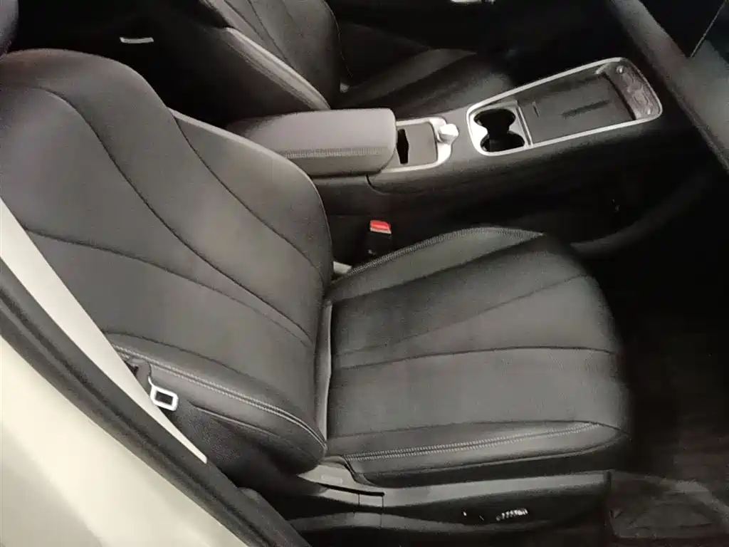 BYD Hai Shi 05 EV 2025 520KM Flagship Smart Navigation Edition фото 25