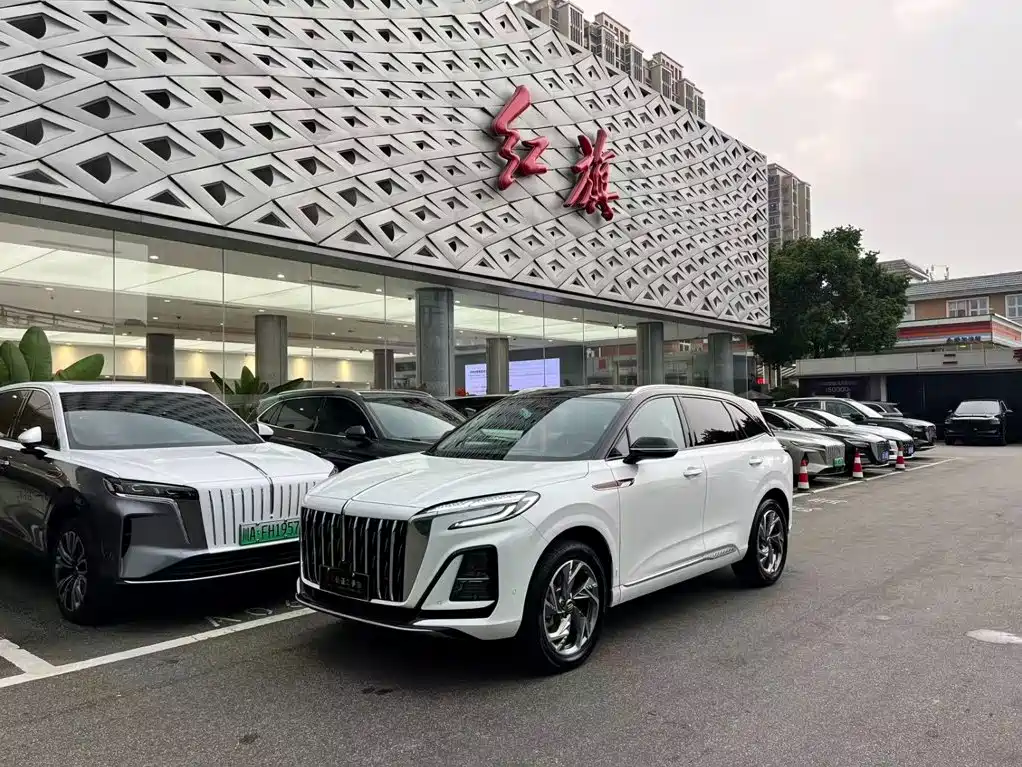Hongqi HS3 2023 — пригон из Китая