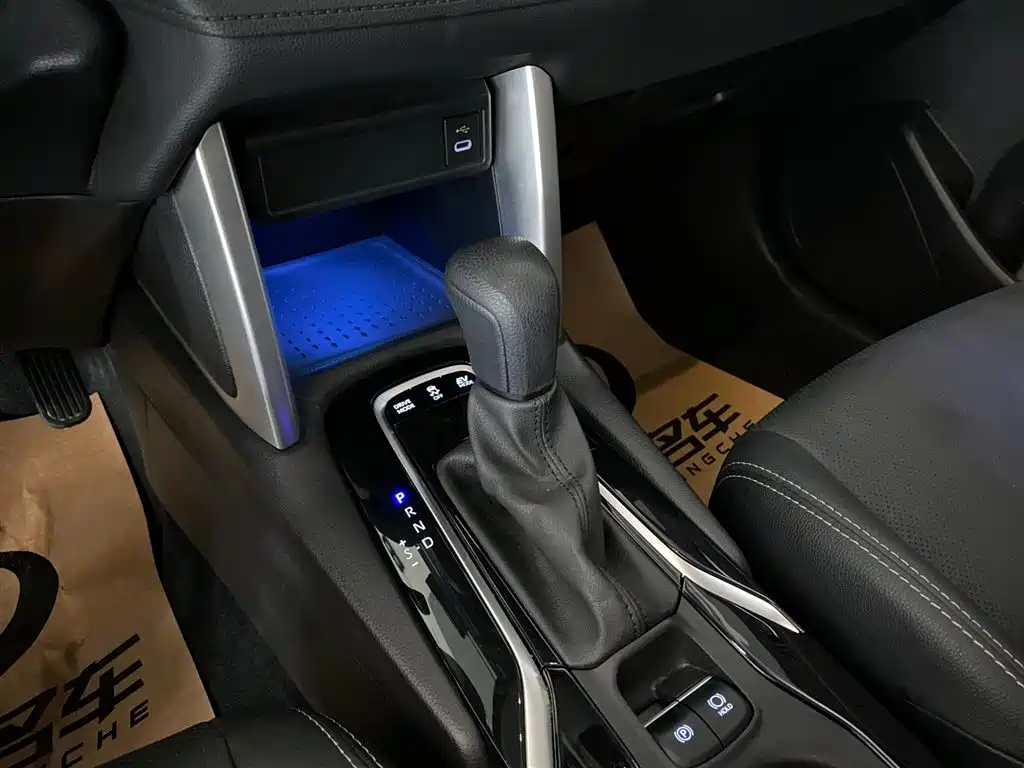 Toyota Frontlander 2023 2.0L Smart Hybrid Dual Engine Luxury Edition фото 11
