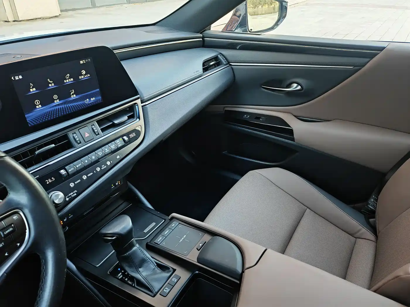 Lexus ES 2022 200 Excellence Edition фото 12