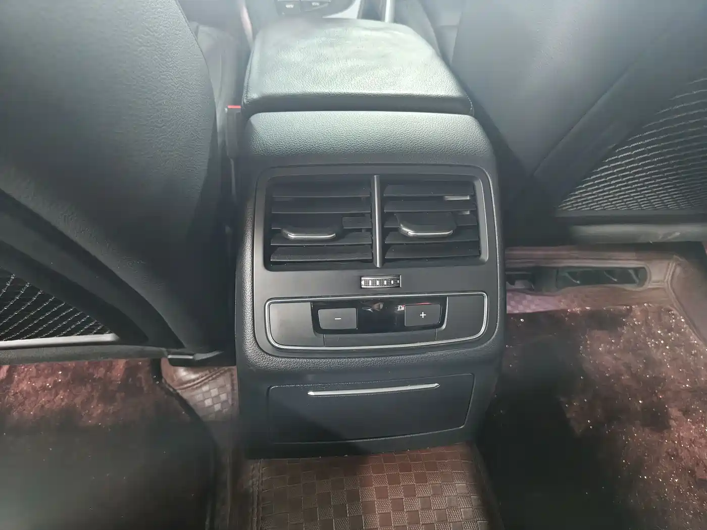 Audi A4L 2019 40 TFSI Fashion (China VI) фото 17