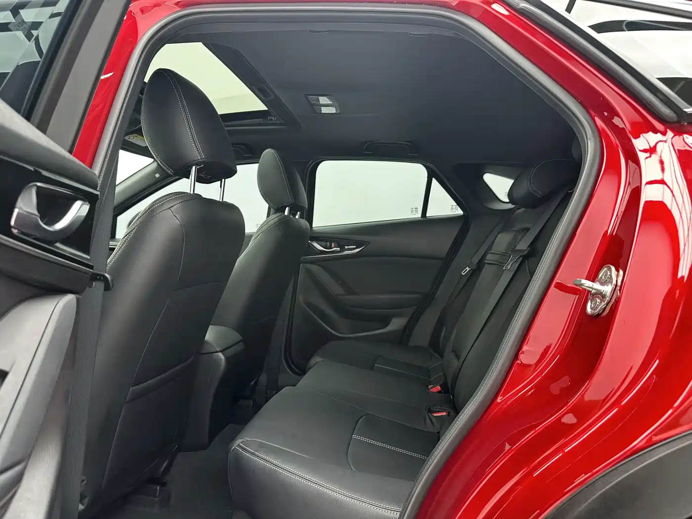 Фото 6 - Mazda CX-4