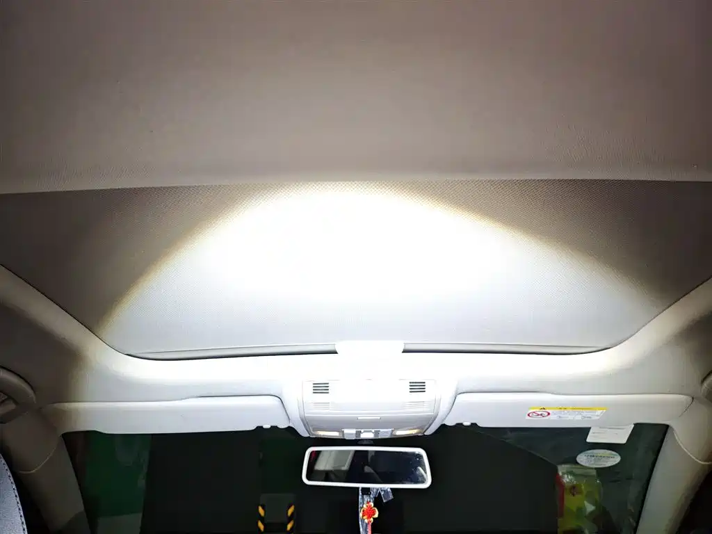 Volkswagen Golf 2018 1.6L Automatic Comfort фото 9
