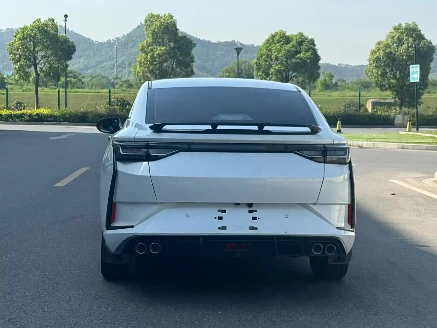 DONGFENG FENGSHEN YI HYUN