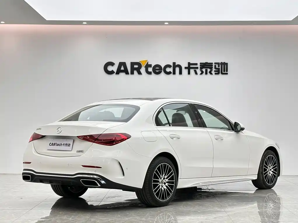 Фото 5 - Mercedes-Benz C-Class