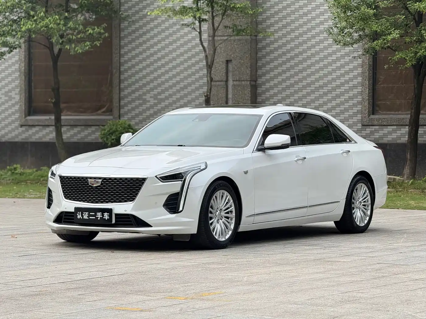 CADILLAC CT6