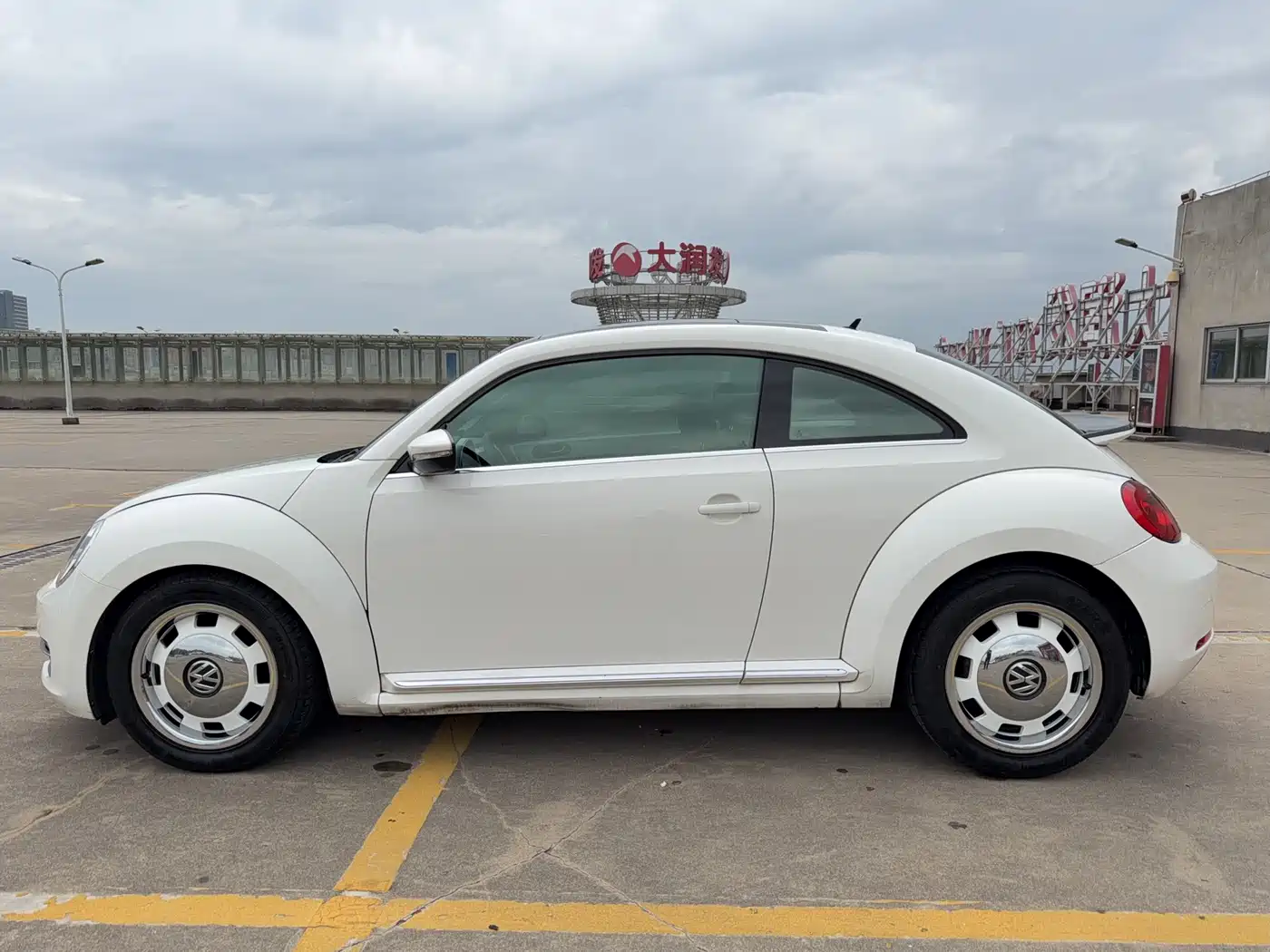 Volkswagen Beetle 2013 1.4TSI Luxury фото 7