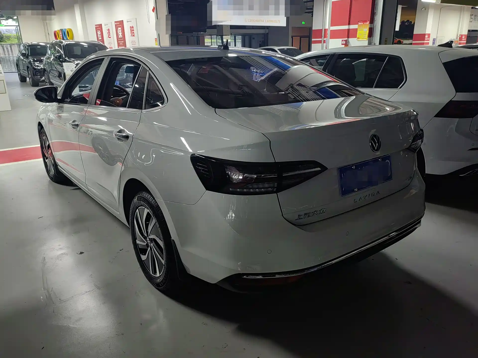 Фото 8 - Volkswagen Lavida
