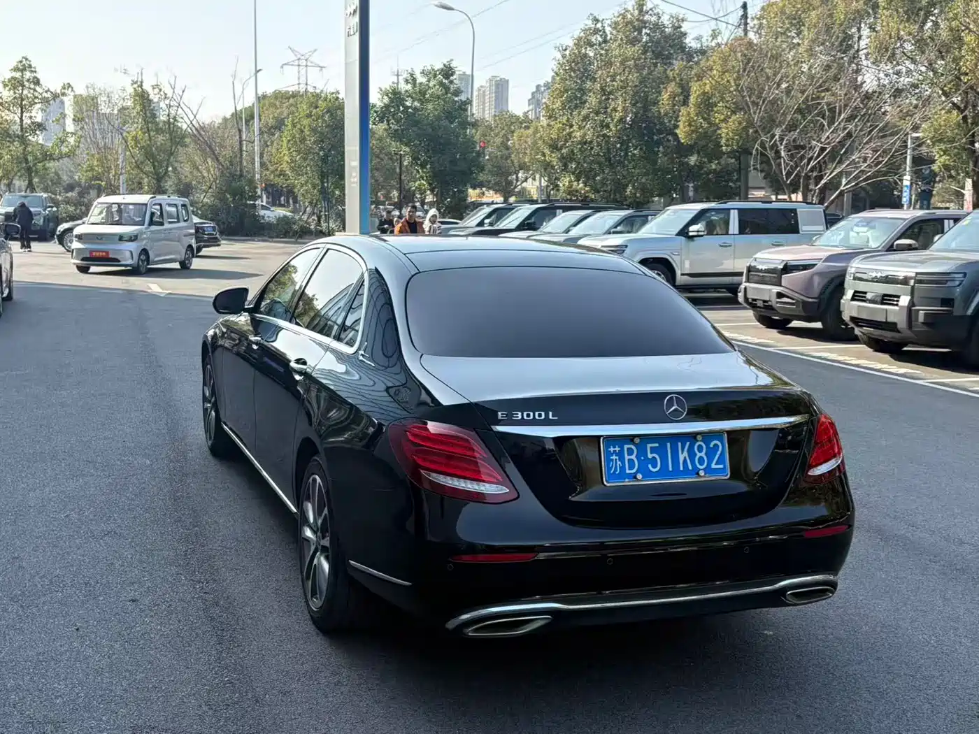 MERCEDES-BENZ E CLASS