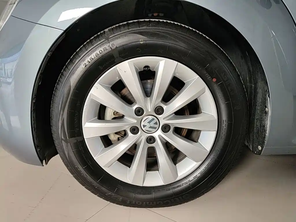 صورة 23 - Volkswagen Beetle