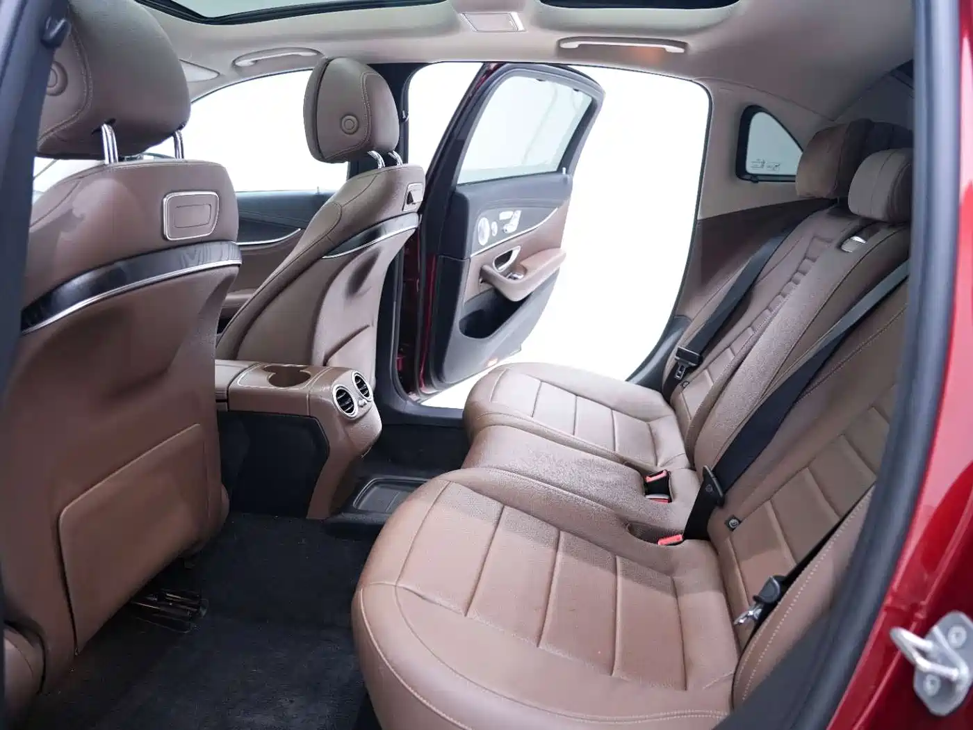 Mercedes-Benz E-Class 2019 Facelift E 300 L Sport Luxury фото 14