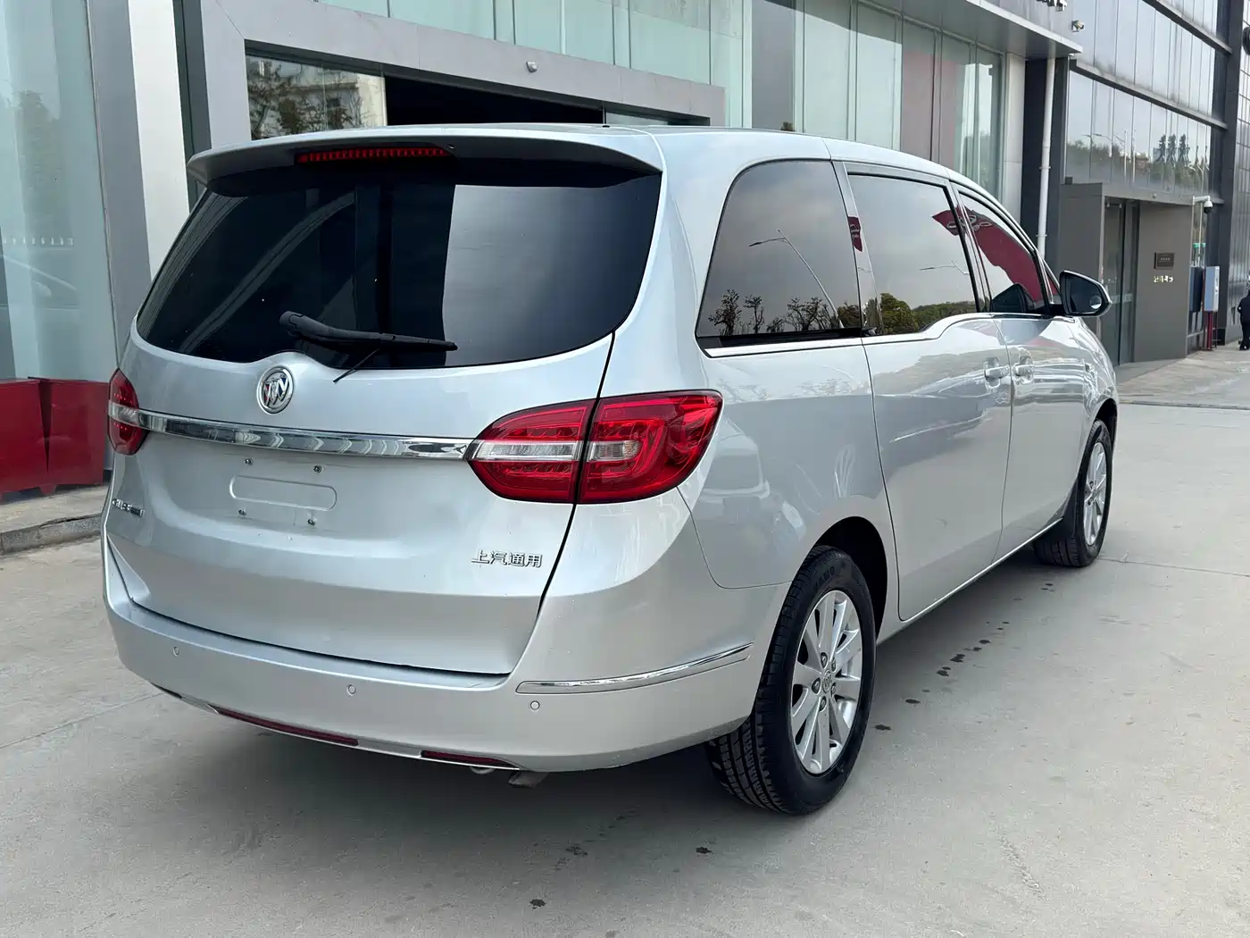 Buick GL8 2017 25S Comfort China V фото 3
