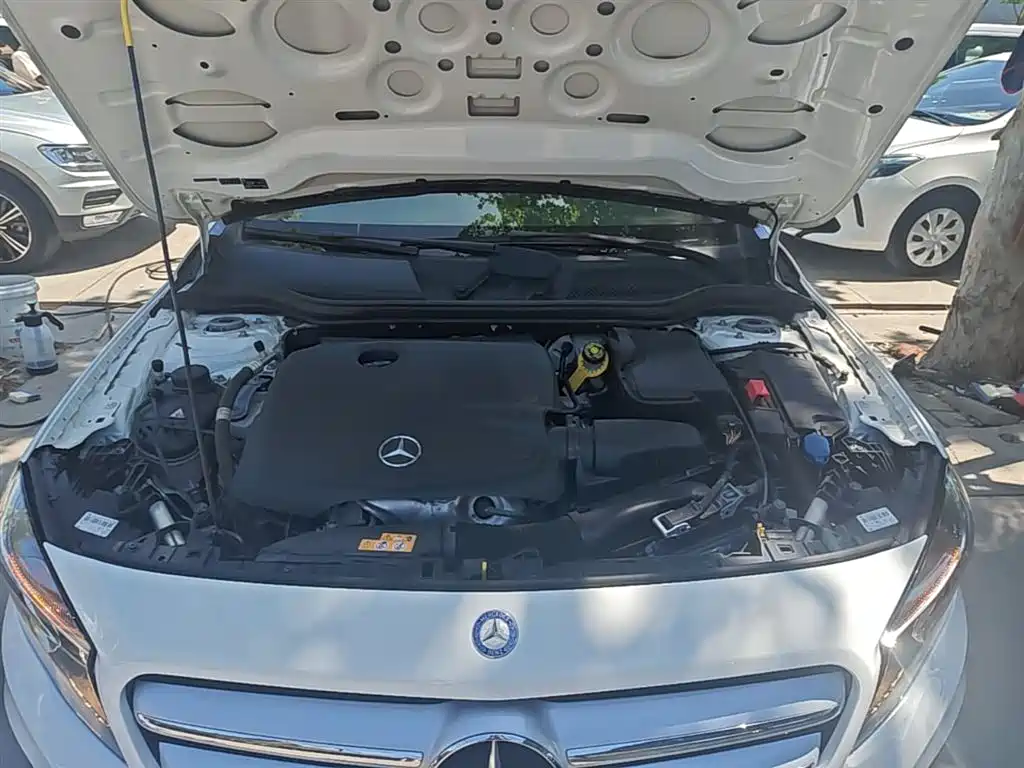 Mercedes-Benz GLA 2016 GLA 200 Dynamic фото 20