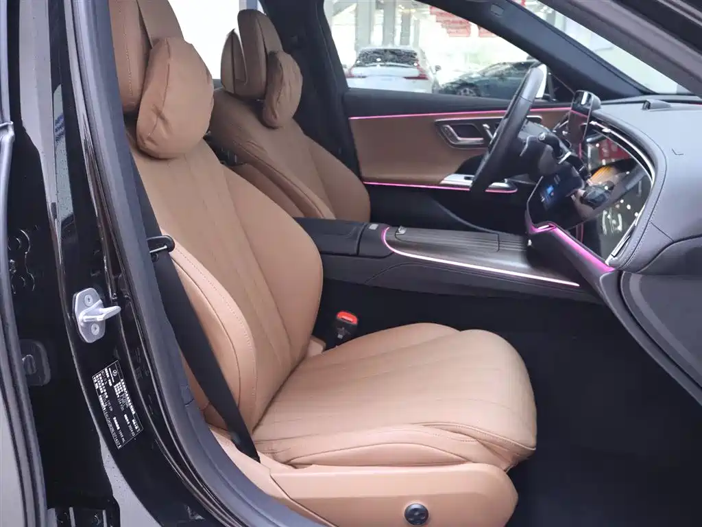 Mercedes-Benz E-Class 2024 Model E 300 L Luxury фото 21