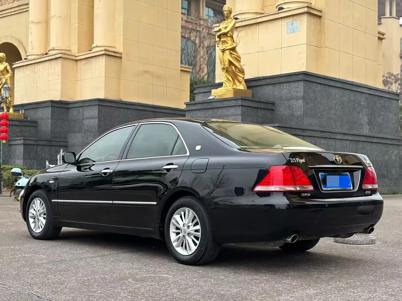 Toyota Crown 2009 2.5L Royal Special Enhanced Edition фото 3