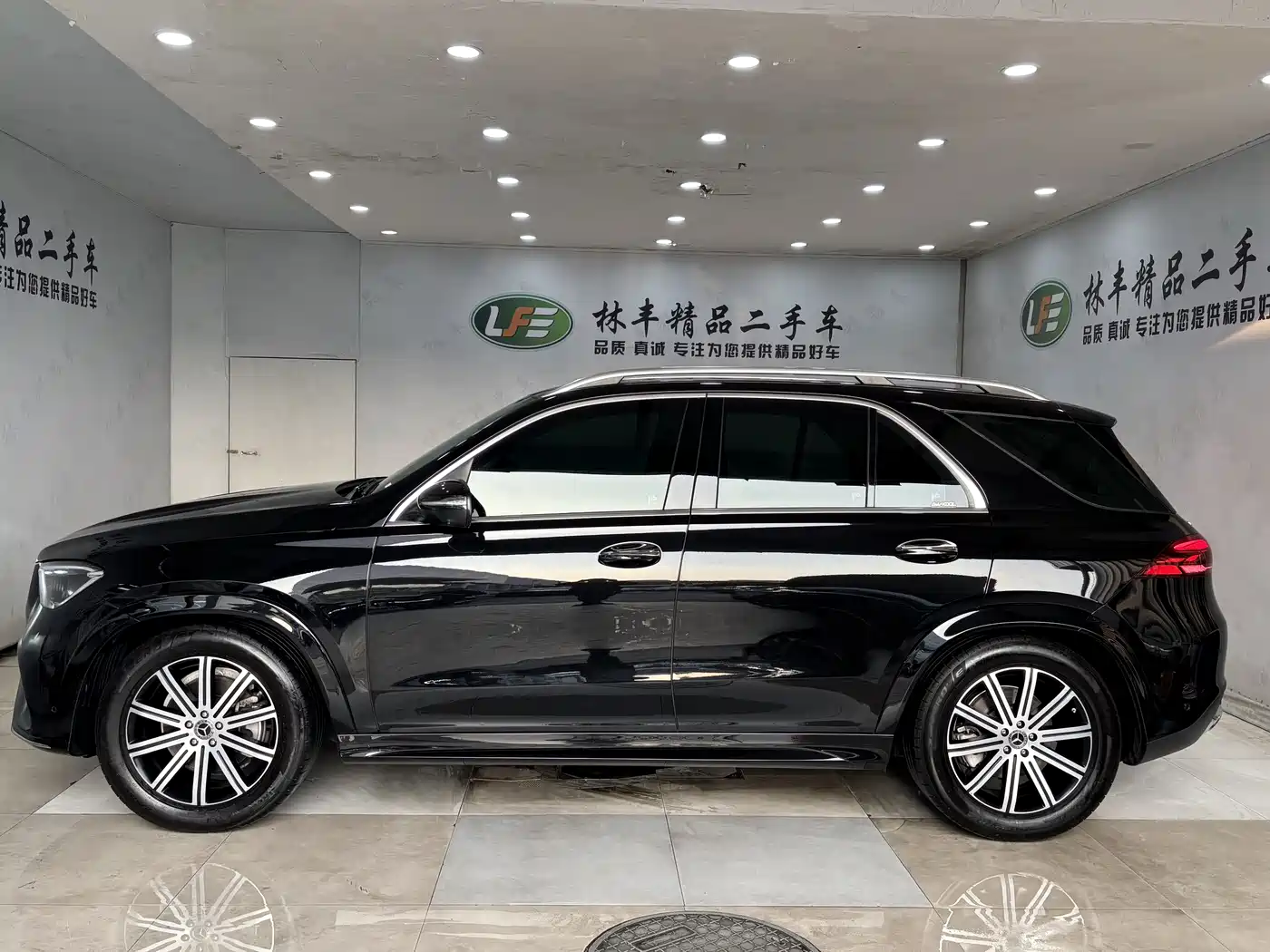 Mercedes-Benz GLE 2025 Facelift GLE 350 4MATIC Fashion Model фото 4