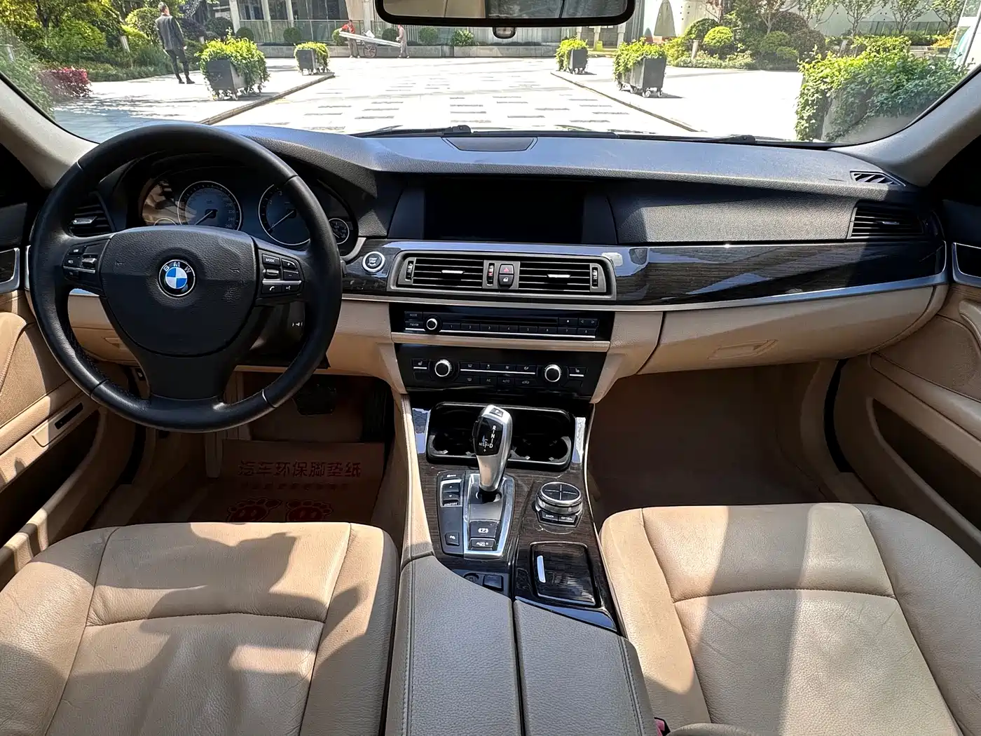 BMW 5 Series 2013 530Li Leadership фото 9