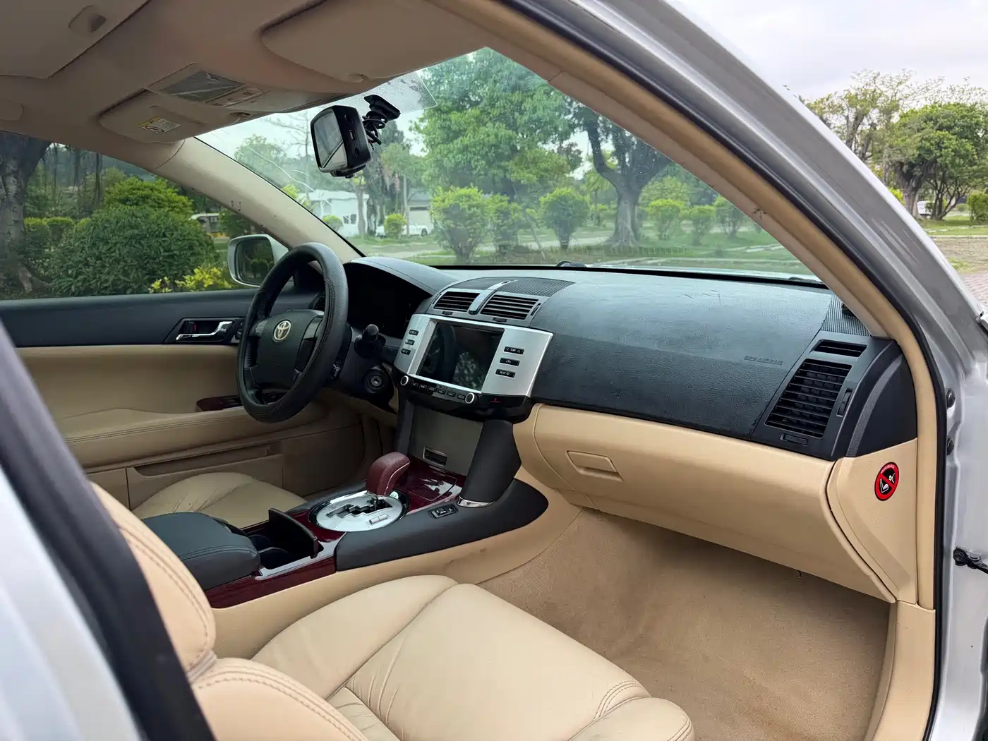 Toyota Reiz 2008 2.5S Special Commemorative Edition фото 16