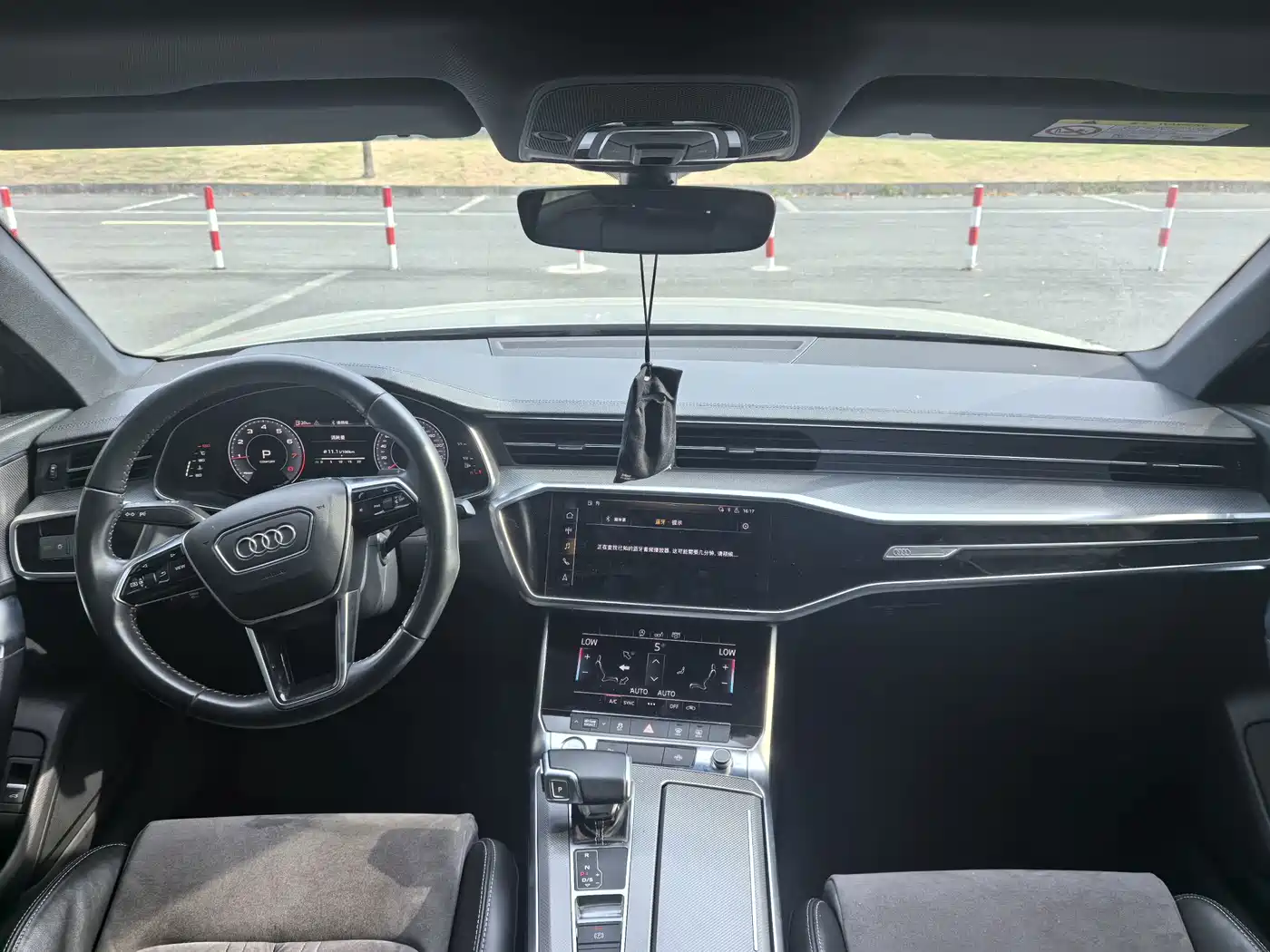 Photo 28 - Audi A6L