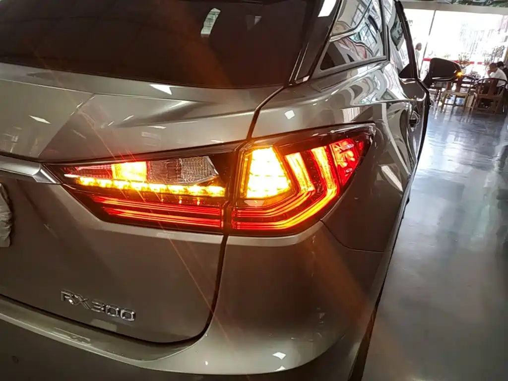 LEXUS RX
