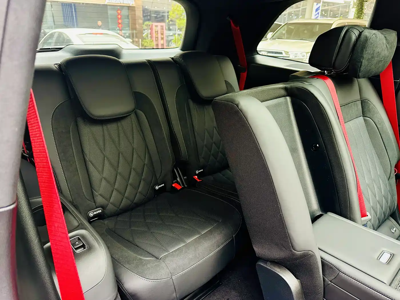 MERCEDES-BENZ GLS AMG