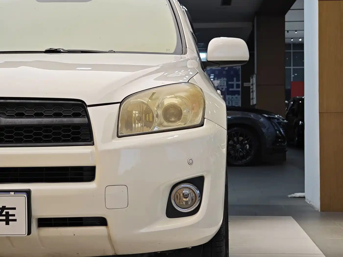 Toyota RAV4 Rongfang 2009 2.0L Automatic Luxury Edition фото 2