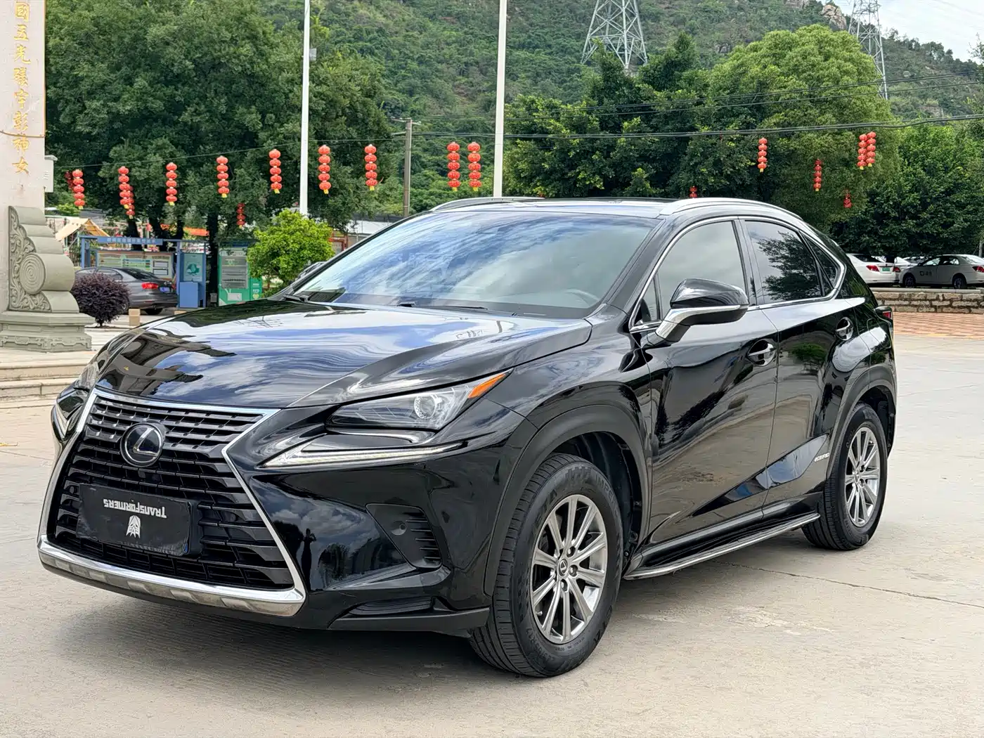 Lexus NX 2017 300h FWD Sharp Style Edition