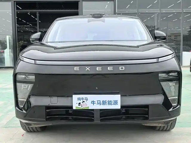 Exeed Exlantix ET 2024 Extended Range 240 Ultra AWD