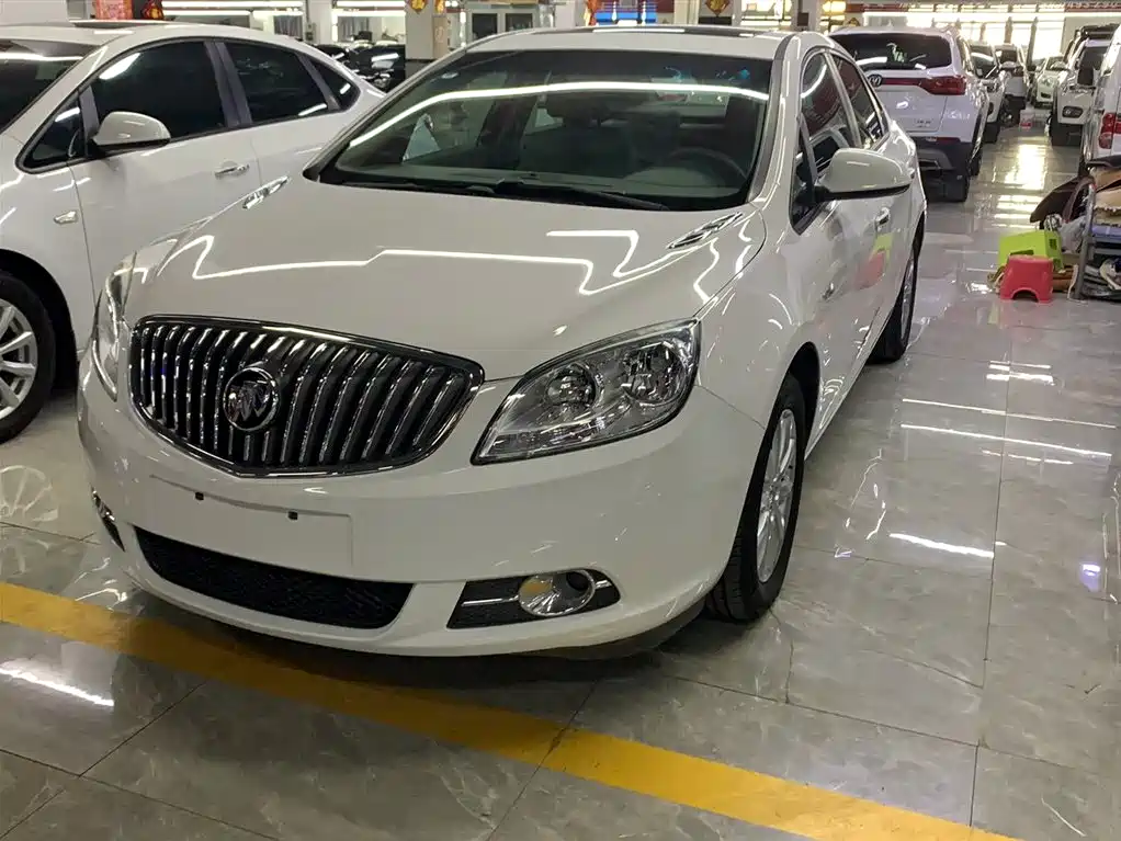 Buick Excelle 2013 GT 1.6L Automatic Fashion Edition фото 2
