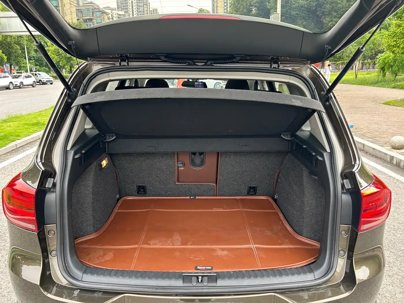 Volkswagen Tiguan 2013 1.8TSI Auto 4WD Luxury фото 8