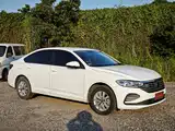 Photo 2 - Volkswagen Lavida