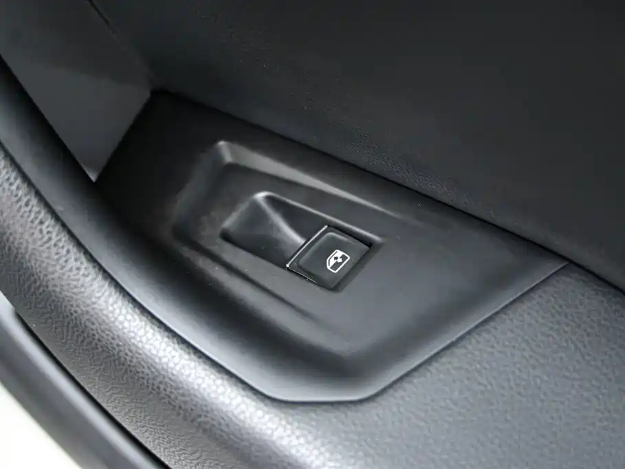 Volkswagen Touareg 2021 3.0TSI R-Line Classic Sport Package фото 27