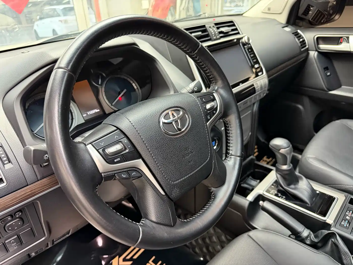 Toyota Prado 2018 3.5L Automatic TX-L NAVI Rear-mounted Spare Tire фото 15