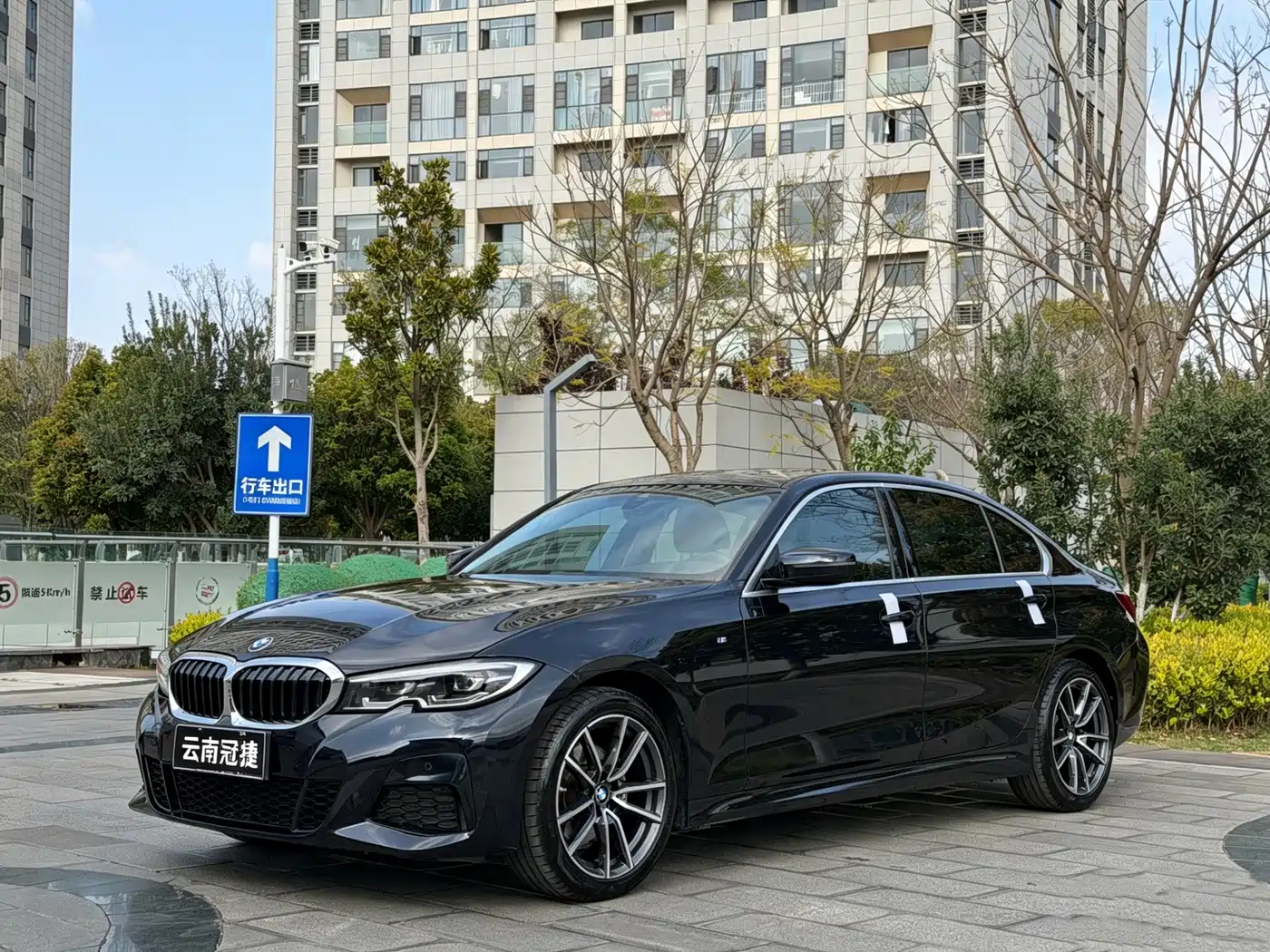 BMW 3 Series 2022 325Li M Sport Package