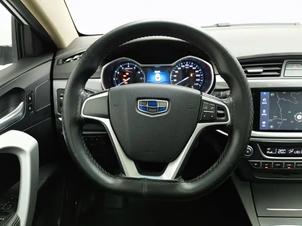 Фото 11 - Geely Emgrand