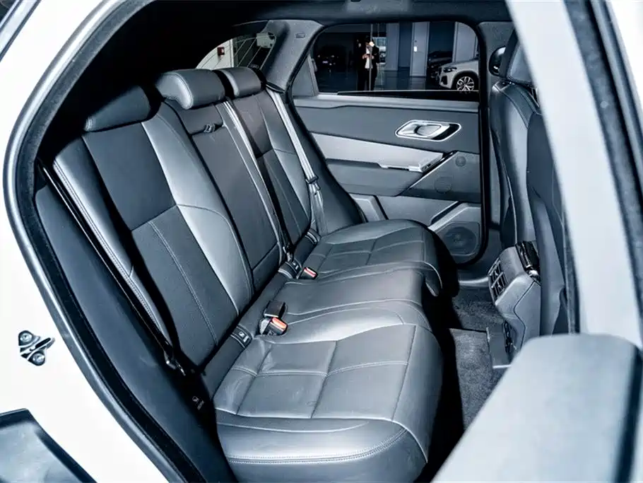 Land Rover Range Rover Velar 2024 Dynamic SE фото 23