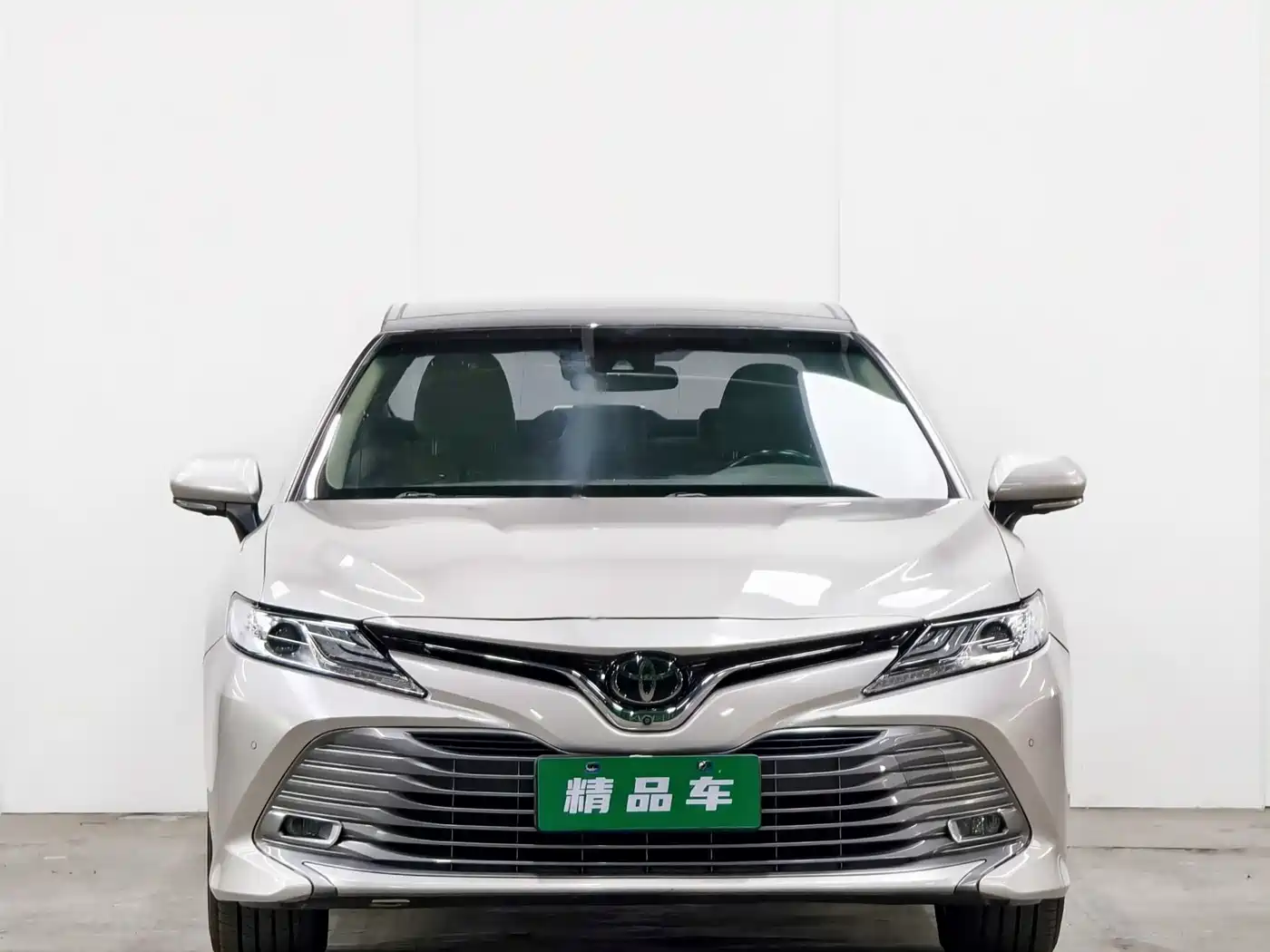 Toyota Camry 2018 2.5G Luxury Edition фото 2