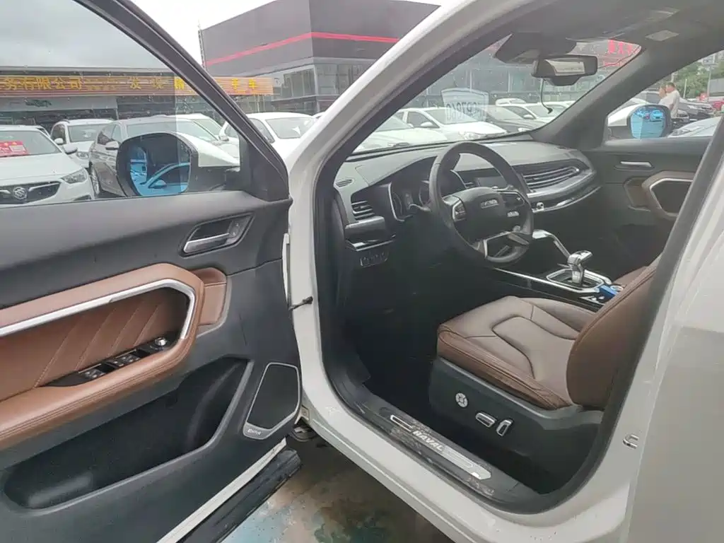 Фото 16 - Haval H6