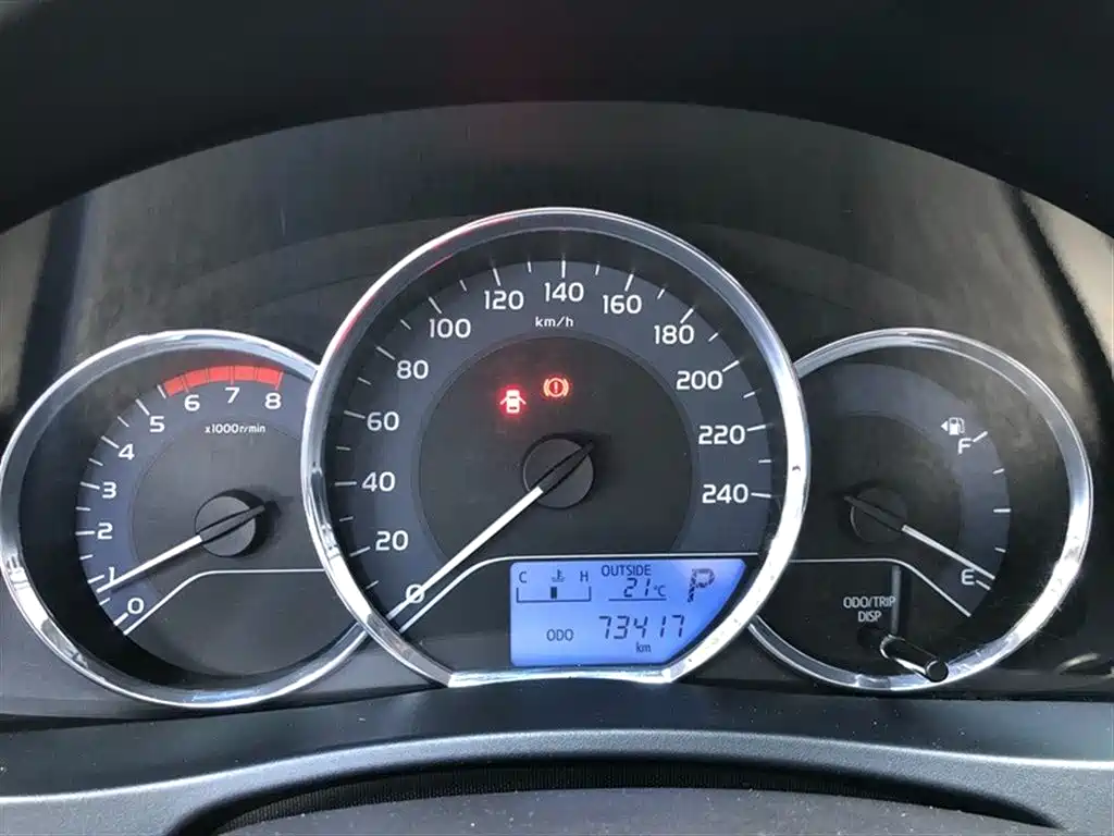 Toyota Levin 2017 Facelift 185T CVT Elite Edition China VI фото 5